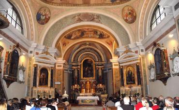 Beim Gottesdienst: Kirche in Mühlwald